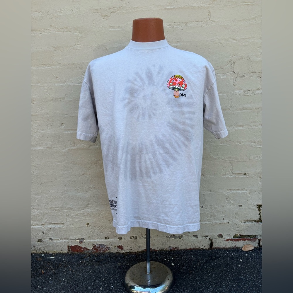 Takashi Murakami Graphic Mushroom Tie-Dye Tee - Light Gray Sz M
